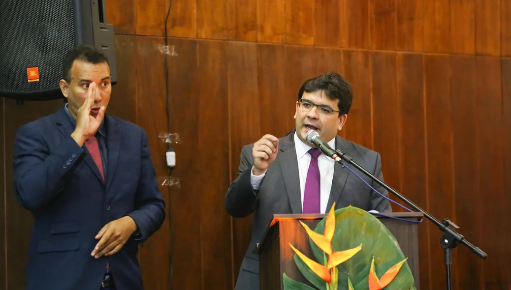 Rafael Fonteles discursando