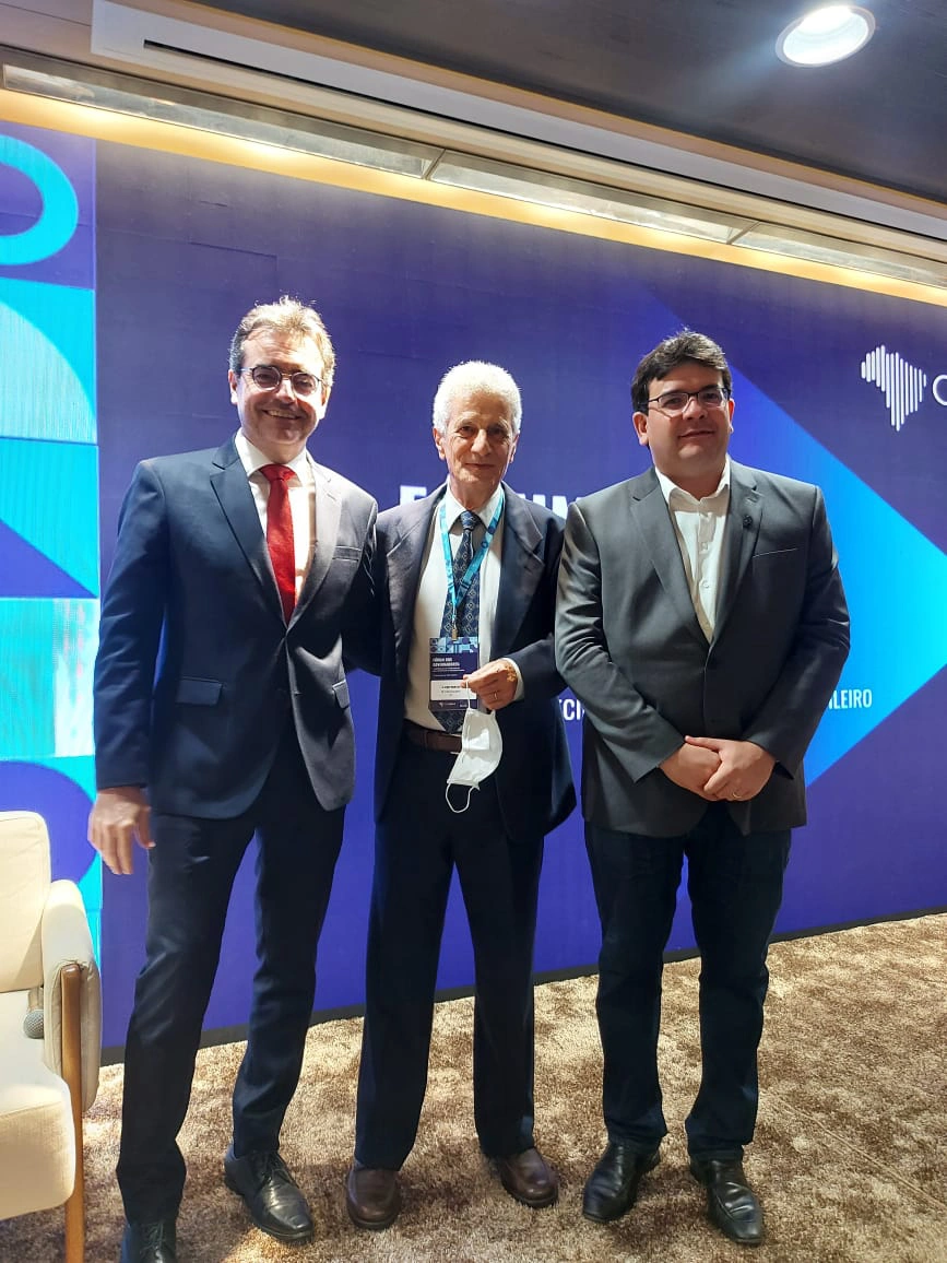 Rafael Fonteles participa de evento do Comsefaz