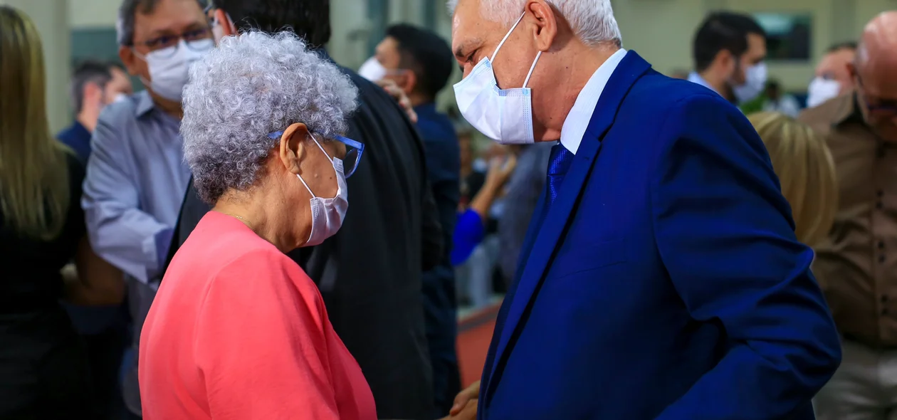 Regina Sousa e Themístocles Filho