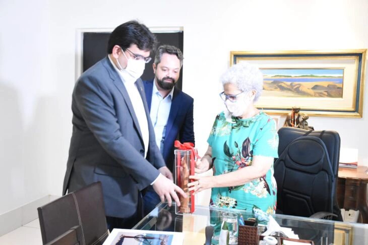 Regina Sousa recebe Rafael Fonteles
