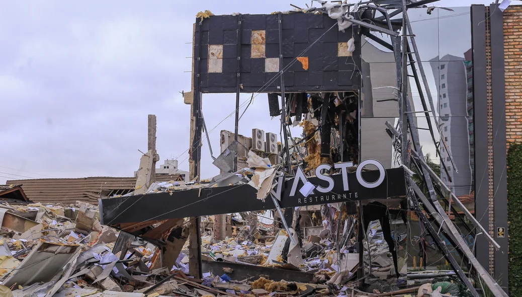 Restaurante ficou completamente destruído
