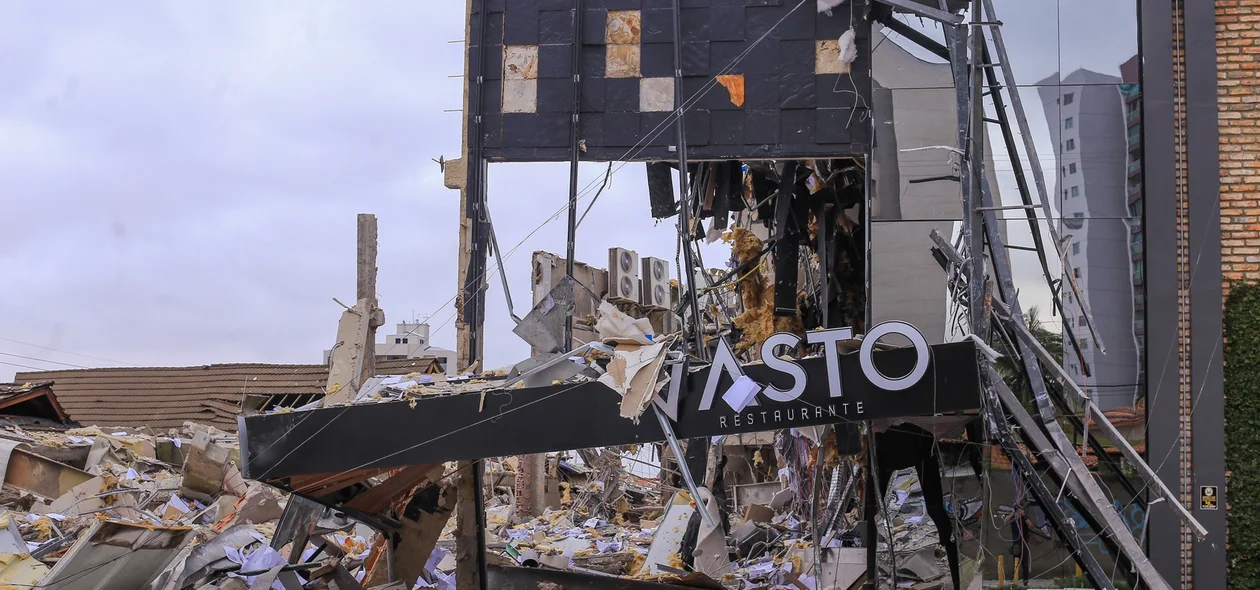 Restaurante ficou completamente destruído