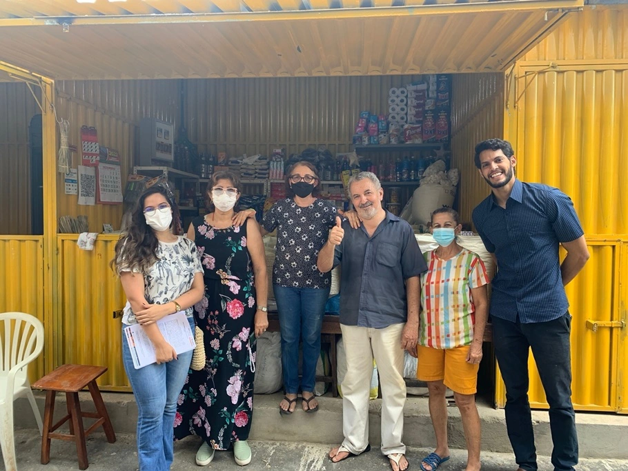 SAAD Centro entrega posse de boxes provisórios a permissionários do Mercado Central