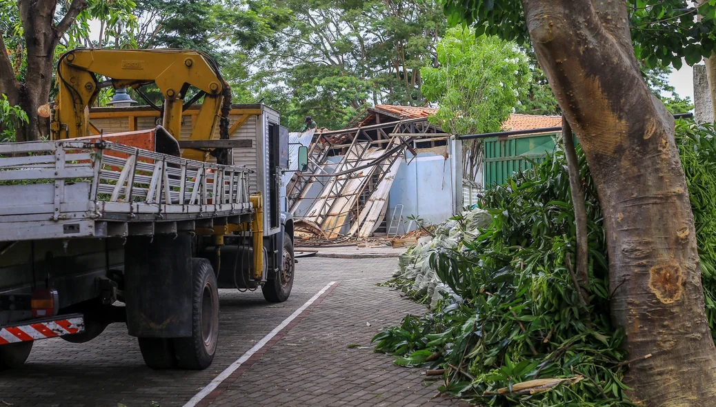 Serviço de limpeza compareceu ao local