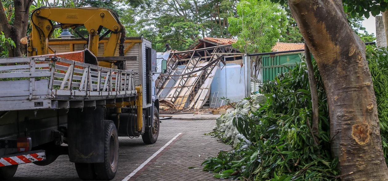 Serviço de limpeza compareceu ao local
