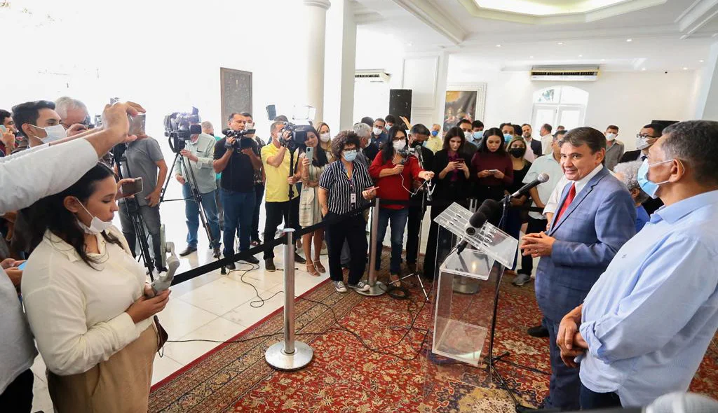 Solenidade bastante concorrida no Palácio de Karnak com a presença de Wellington Dias