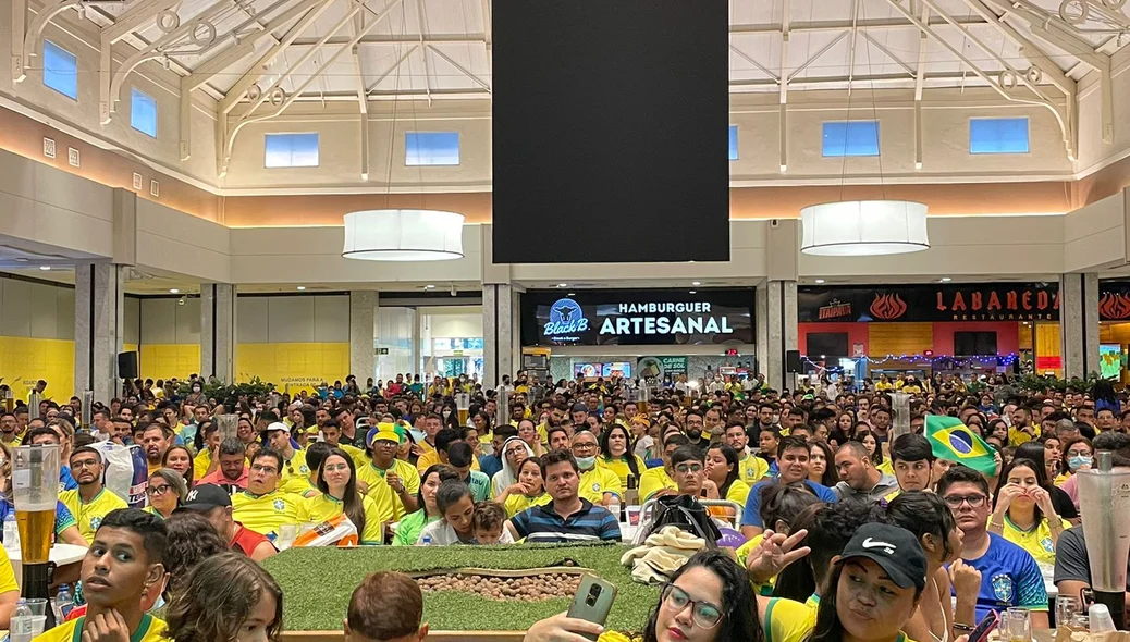Teresinenses acompanhando o jogo