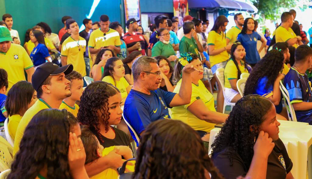 Torcedores acompanharam derrota