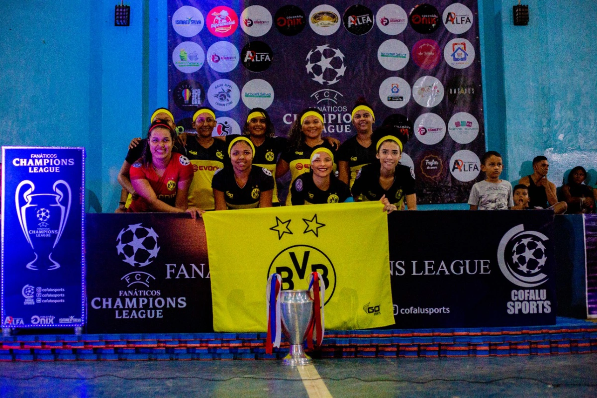 Um dos times femininos que partcipou da competição