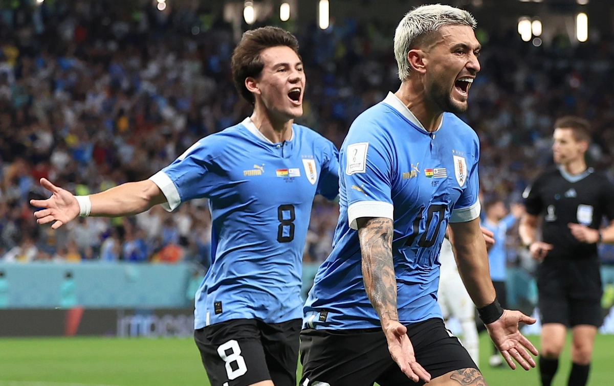Uruguai comemorando gol contra Gana