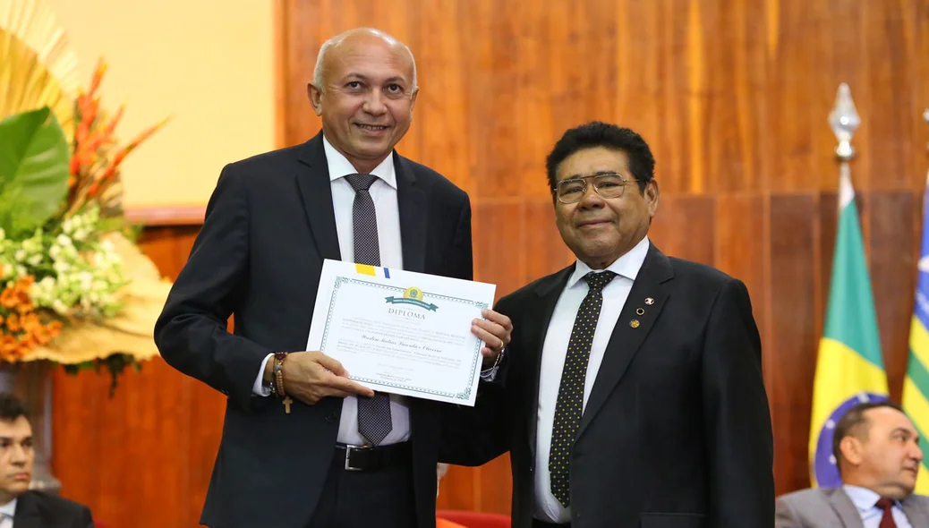 Warton Santos é diplomado suplente