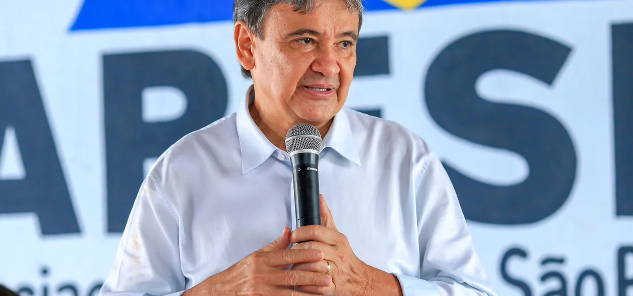 Wellington Dias participa de café da manhã com os acolhidos da Pastoral do Povo.