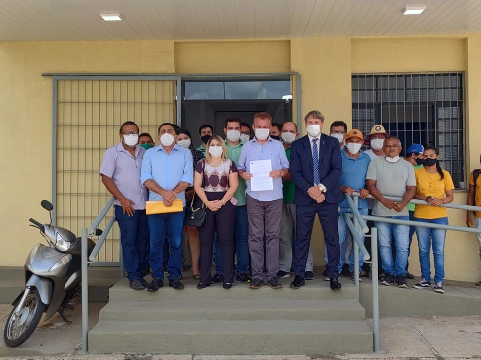 A solenidade contou com a presença de algumas autoridades do município