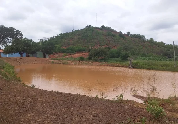 Açude em Santo Antônio de Lisbia