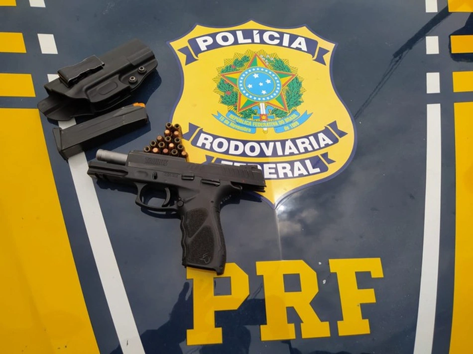 Arma apreendida pela PRF em Teresina
