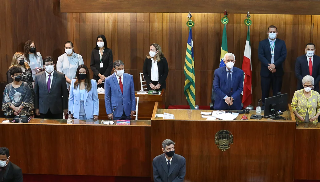 Autoridades presentes na solenidade