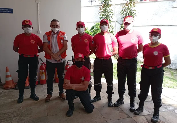 Bombeiros civis