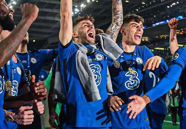 Chelsea vence Lille