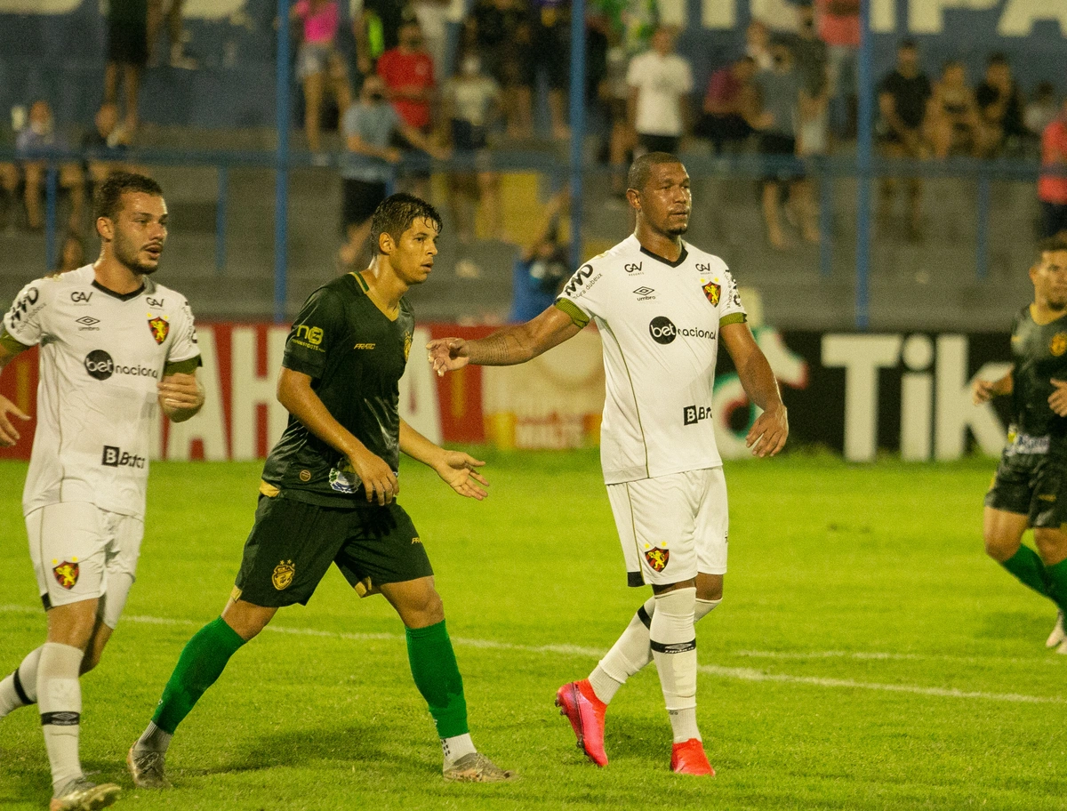 Com o resultado, as equipes chegam a oito pontos na competição