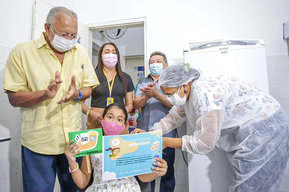 Dr. Pessoa participa de vacinação de crianças neste sábado