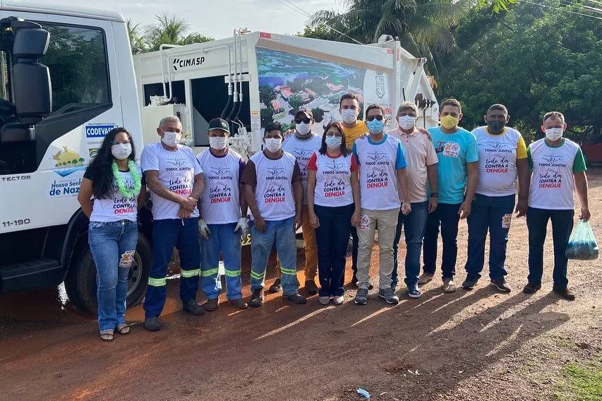 Equipe da limpeza da Prefeitura de Nossa Senhora de Nazaré