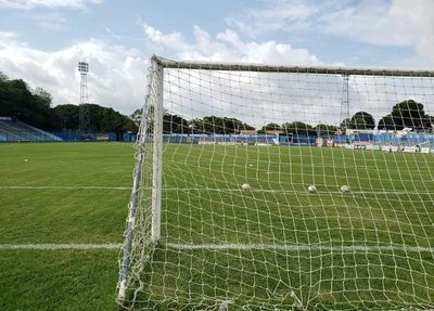 Estádio Lindolfo Monteiro