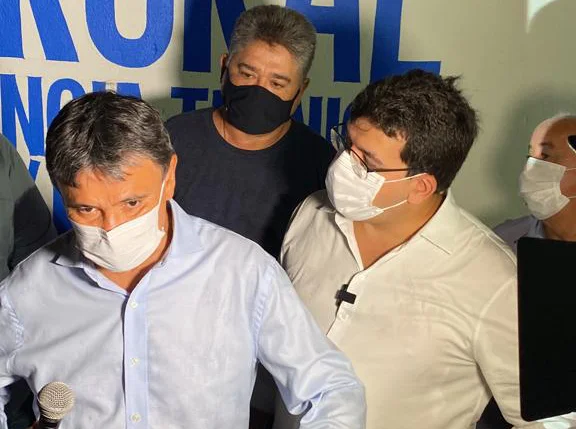 João Mádison ao lado de Wellington Dias e Rafael Fonteles