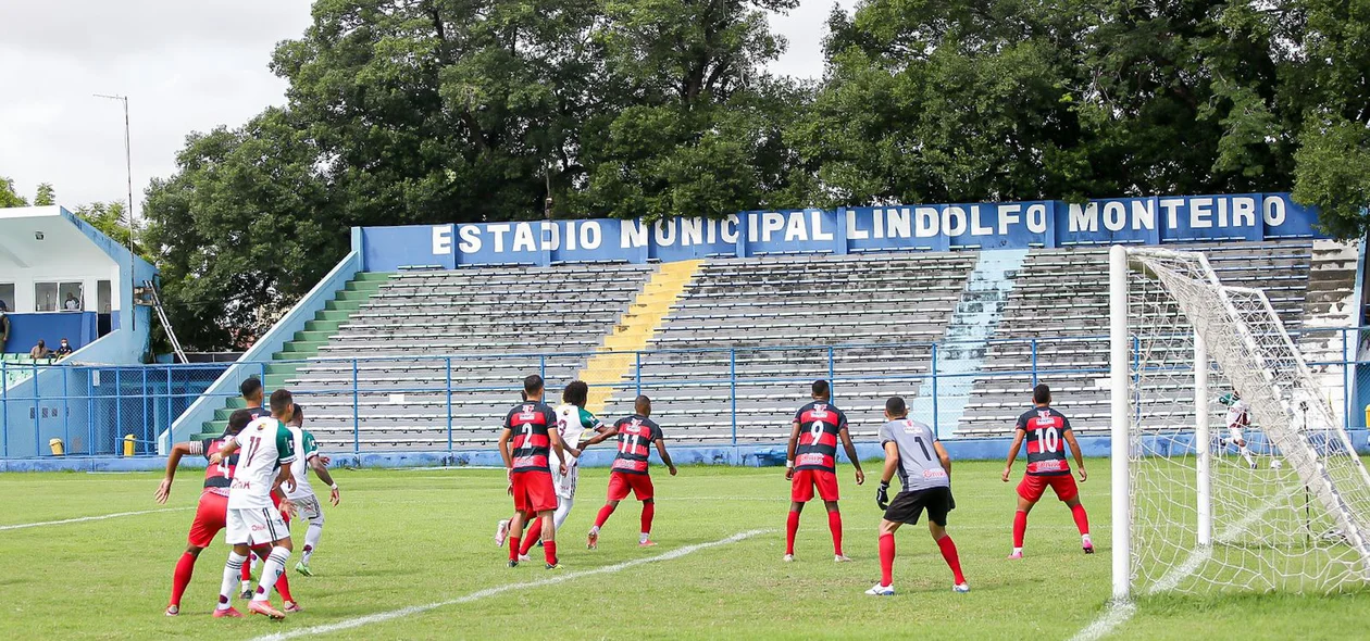 Jogo aconteceu nesta manhã