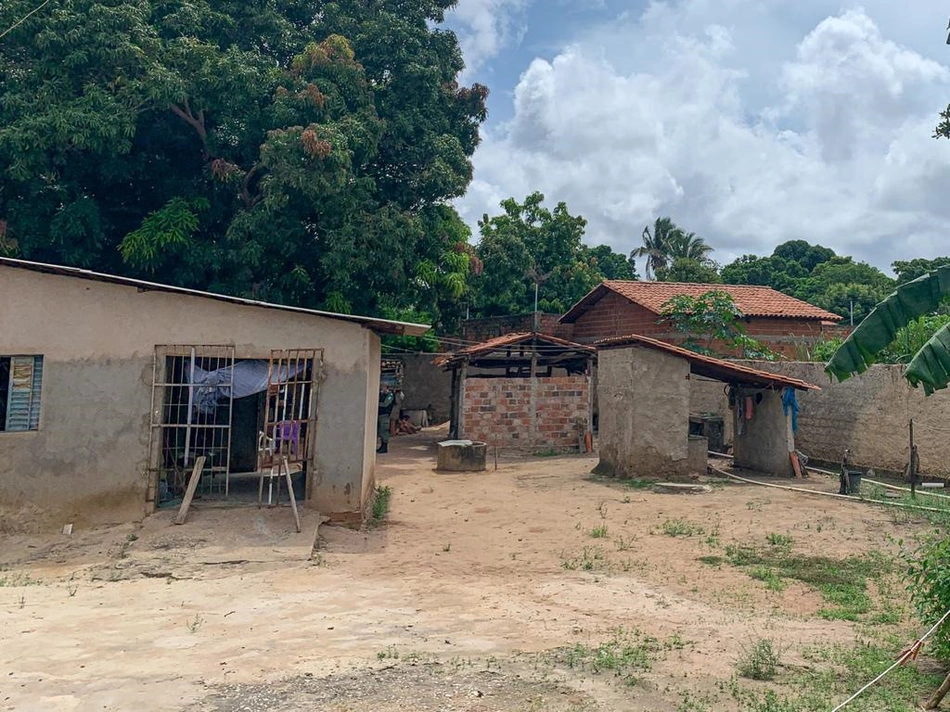 Jovem é encontrado morto e com sinais de estrangulamento