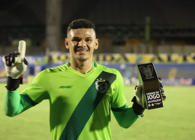 Marcelo brilhou no fim da partida, defendeu pênalti e garantiu a vitória do Altos sobre o Campinense