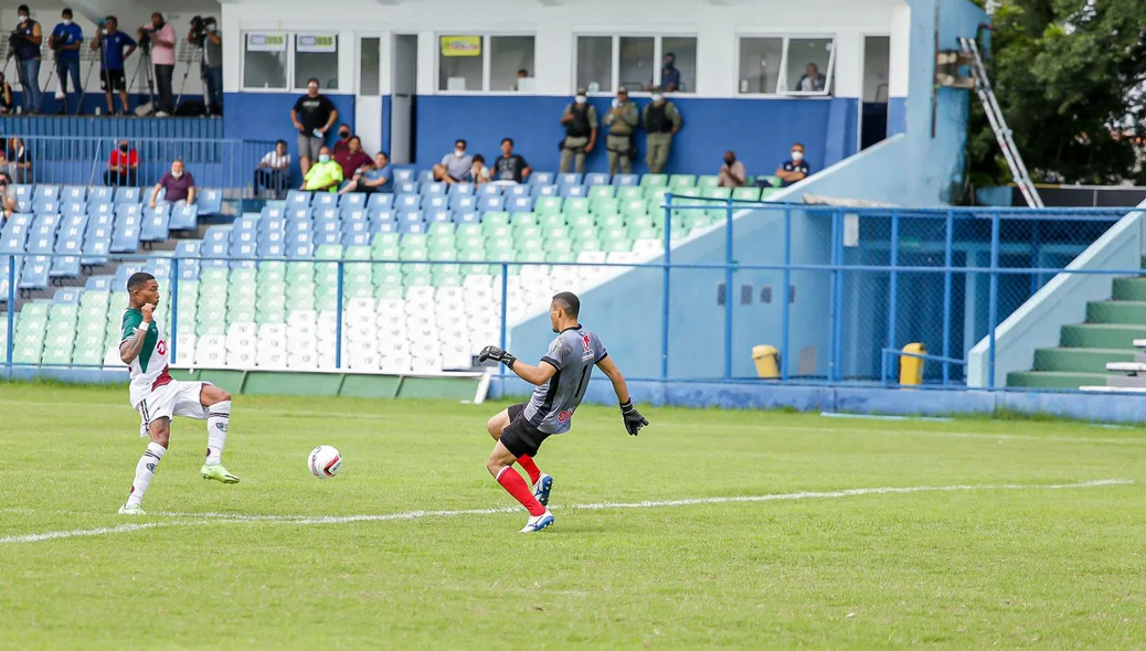 Mário Sérgio em disputa com Pezão