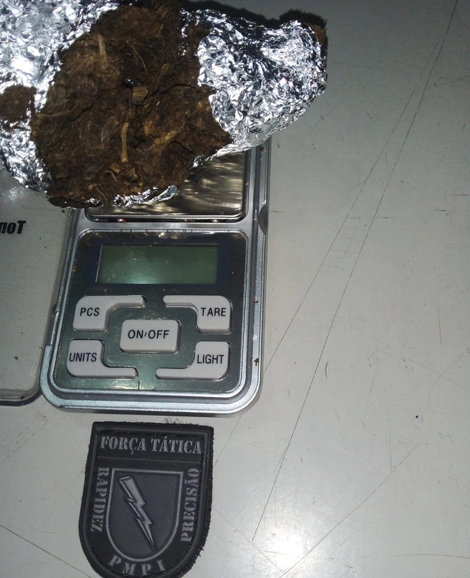Material apreendido pela Força Tática do 8º BPM
