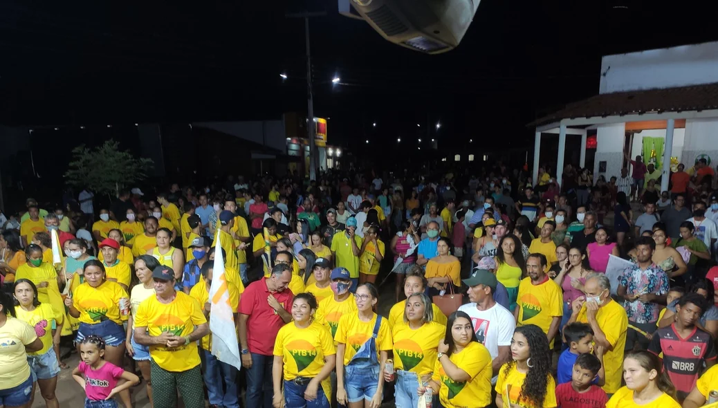 Milhares de pessoas marcaram presença na inauguração do comitê da coligação