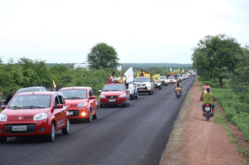 O evento iniciou com uma mega carreata