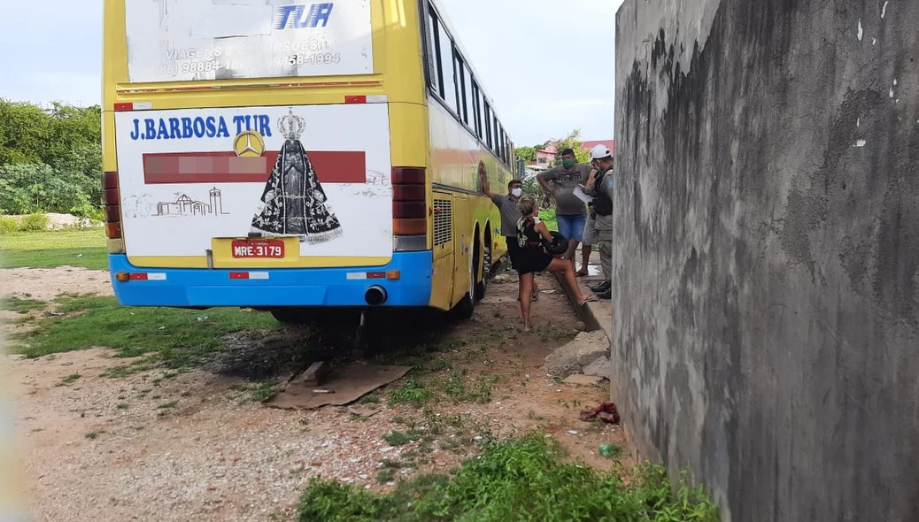Ônibus que estava em manuntenção