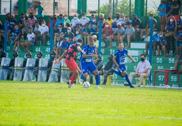 Parnahyba enfrentou o Flamengo, no Pedro Alelaf