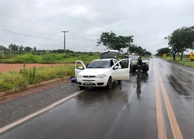 PM apreende tabletes de cocaína dentro de carro em Picos