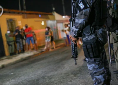 Polícia Militar no local