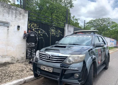 Policiais do RONE