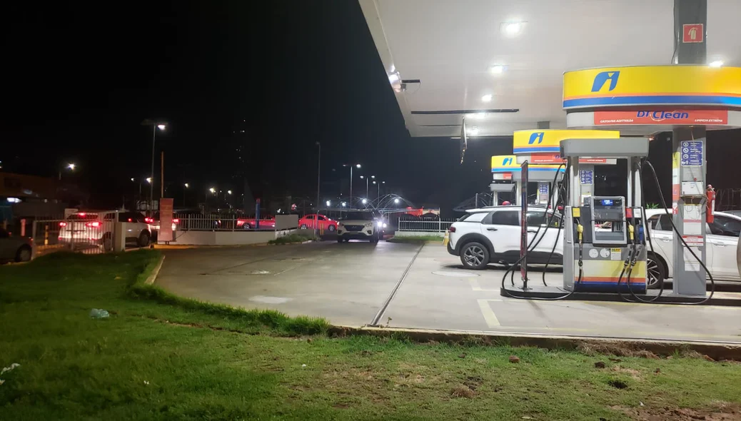 Posto de combustível na zona leste