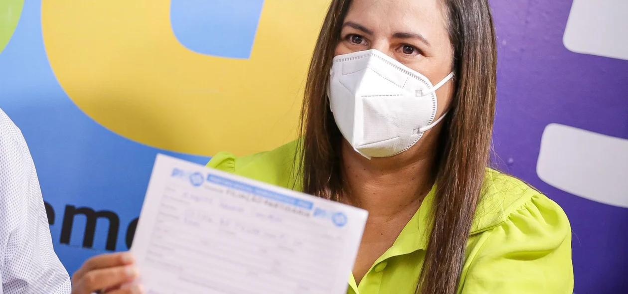 Prefeita Karyne Aragão se filia ao PSD
