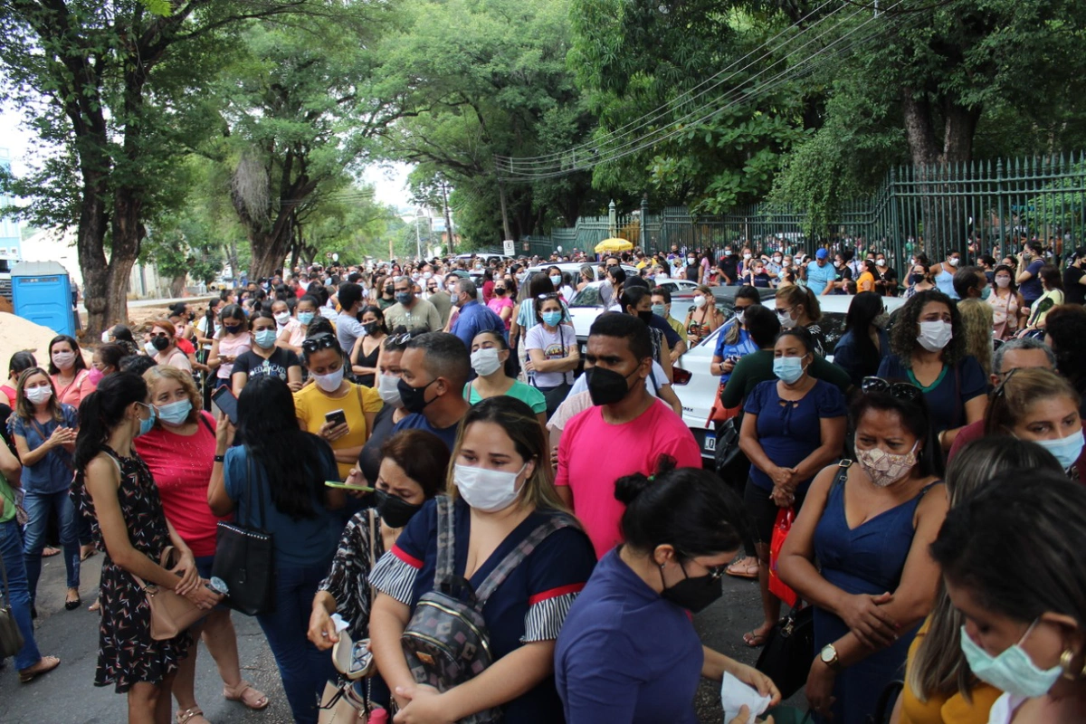 Professores de Teresina deflagram greve