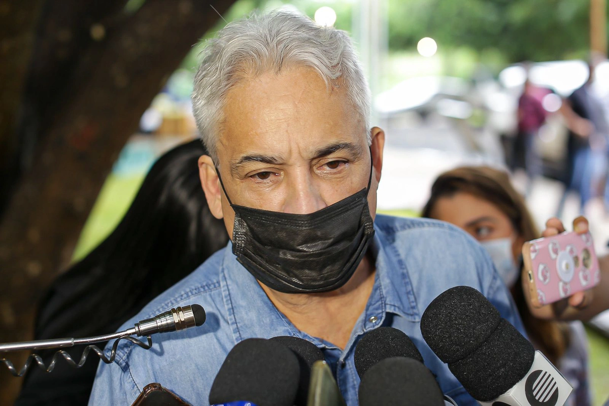 Robert Rios