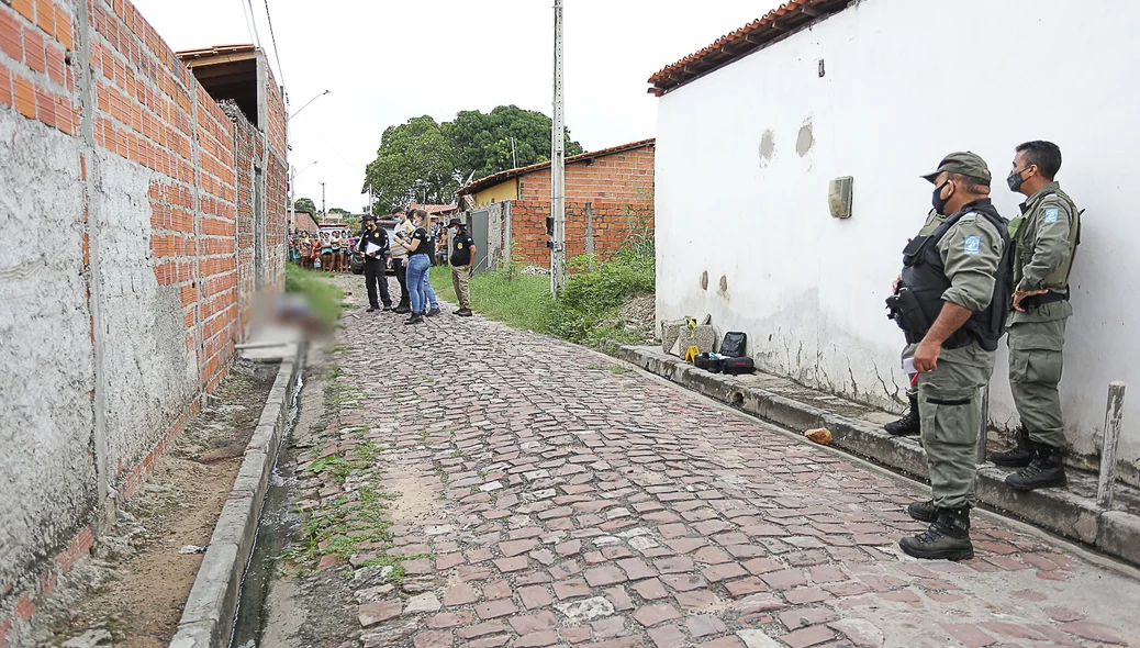 Rua onde o jovem foi executado