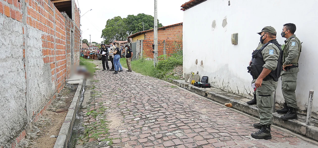Rua onde o jovem foi executado