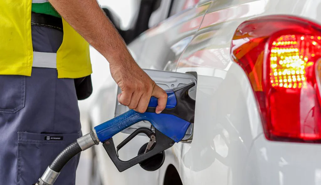 Valor da gasolina volta a subir em Teresina