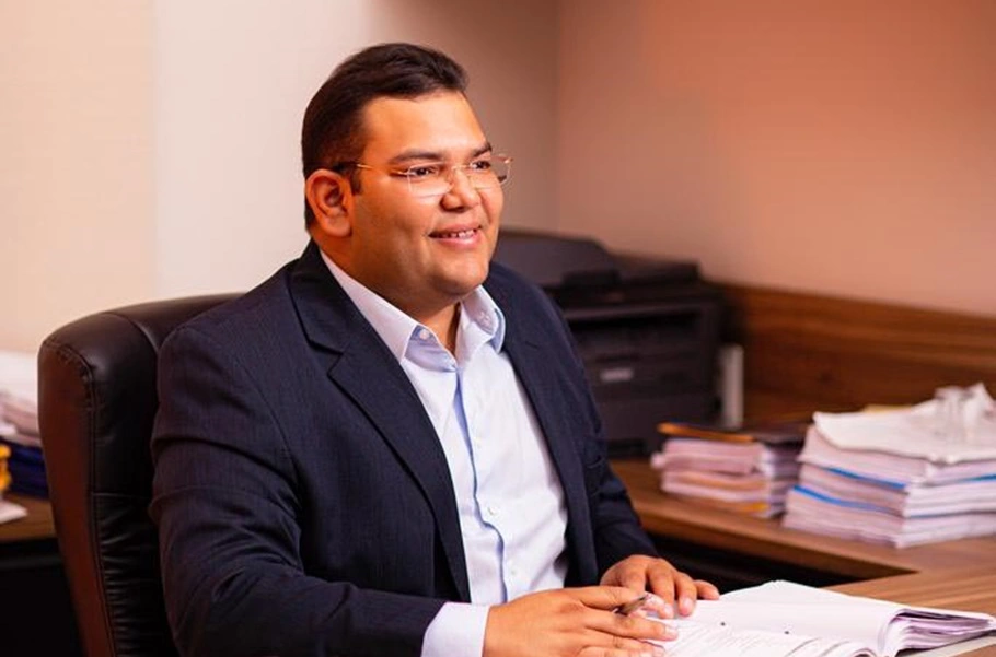 Advogado Fernando Lima