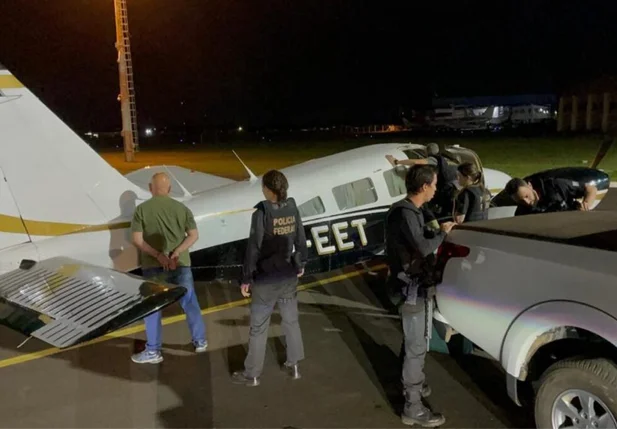 Aeronave PA-34 após interceptação e pouso