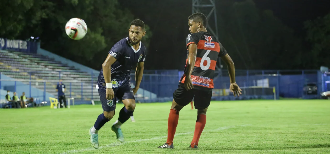 Altos e Flamengo-PI se enfrentaram no Lindolfo Monteiro