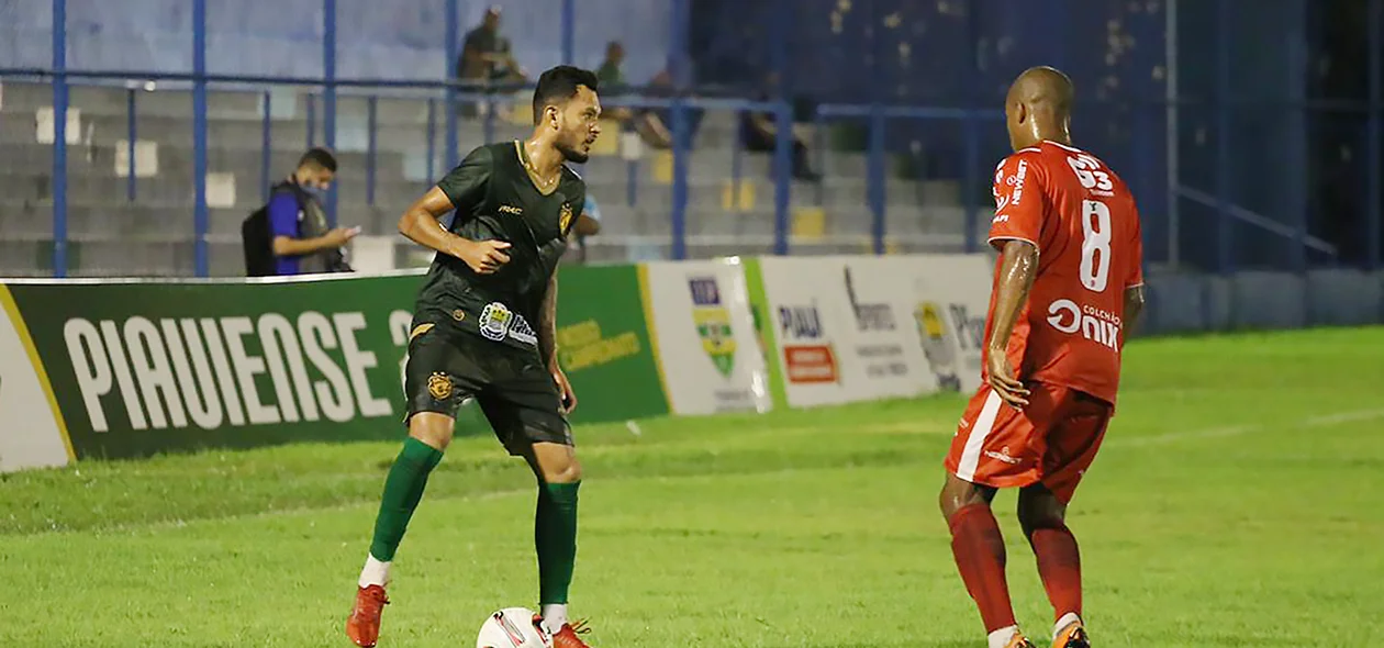 Altos x 4 de Julho